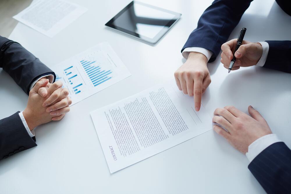 Business Contract Lawyer